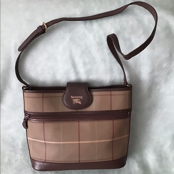 Burberry Handbags - SOLD🔥🔥🔥 Burberry Vintage Shoulder bag